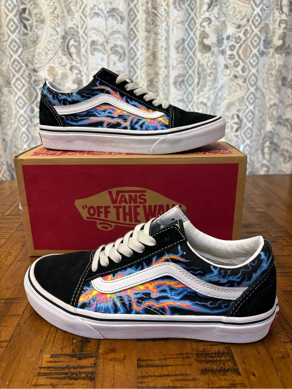 Vans Kids Old Skool “Electric Flame” Black with Neon Lightning - 4.5Y / 6-6.5 W - Picture 2 of 11